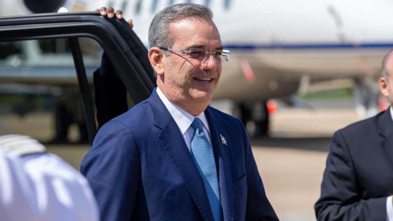 llegada Presidente Abinader al aeropuerto Ronald Reagan de Washington