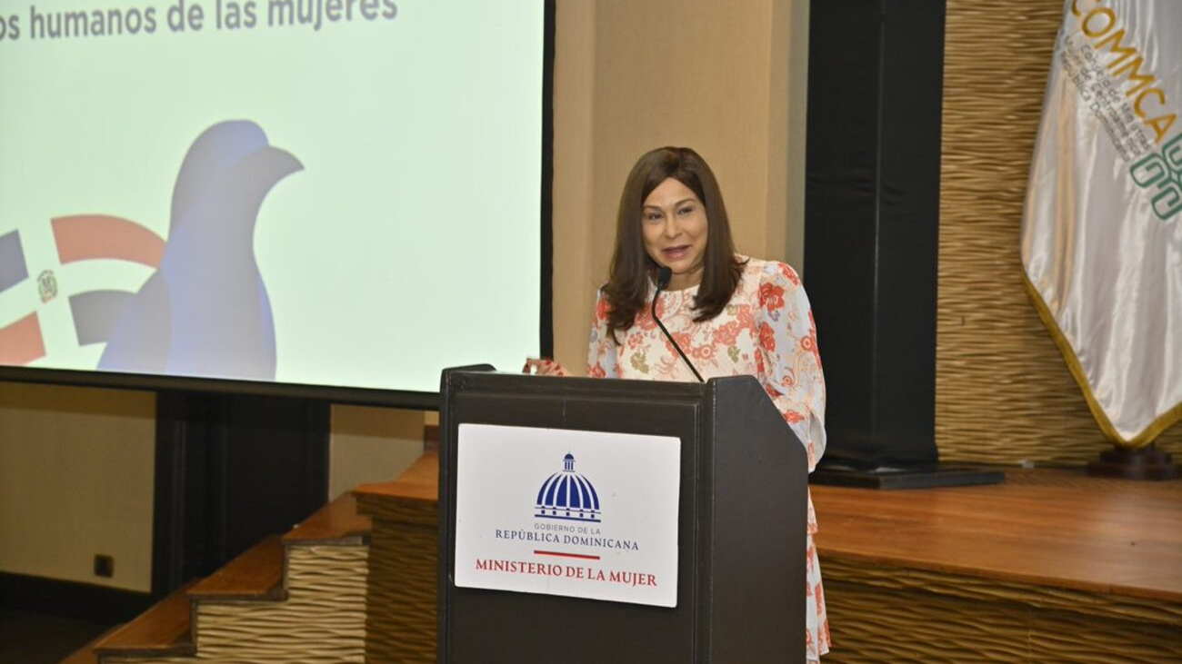 Ministra de la mujer en el Foro Regional de Ministras COMMCA