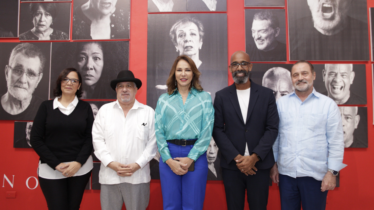 Exposición fotográfica “101 emociones de actores dominicanos”