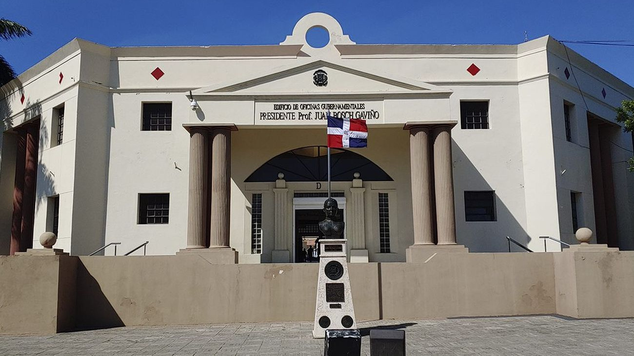 Fachada de la Institución