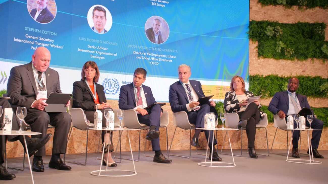 Ministro de Trabajo en el Global Deal Forum