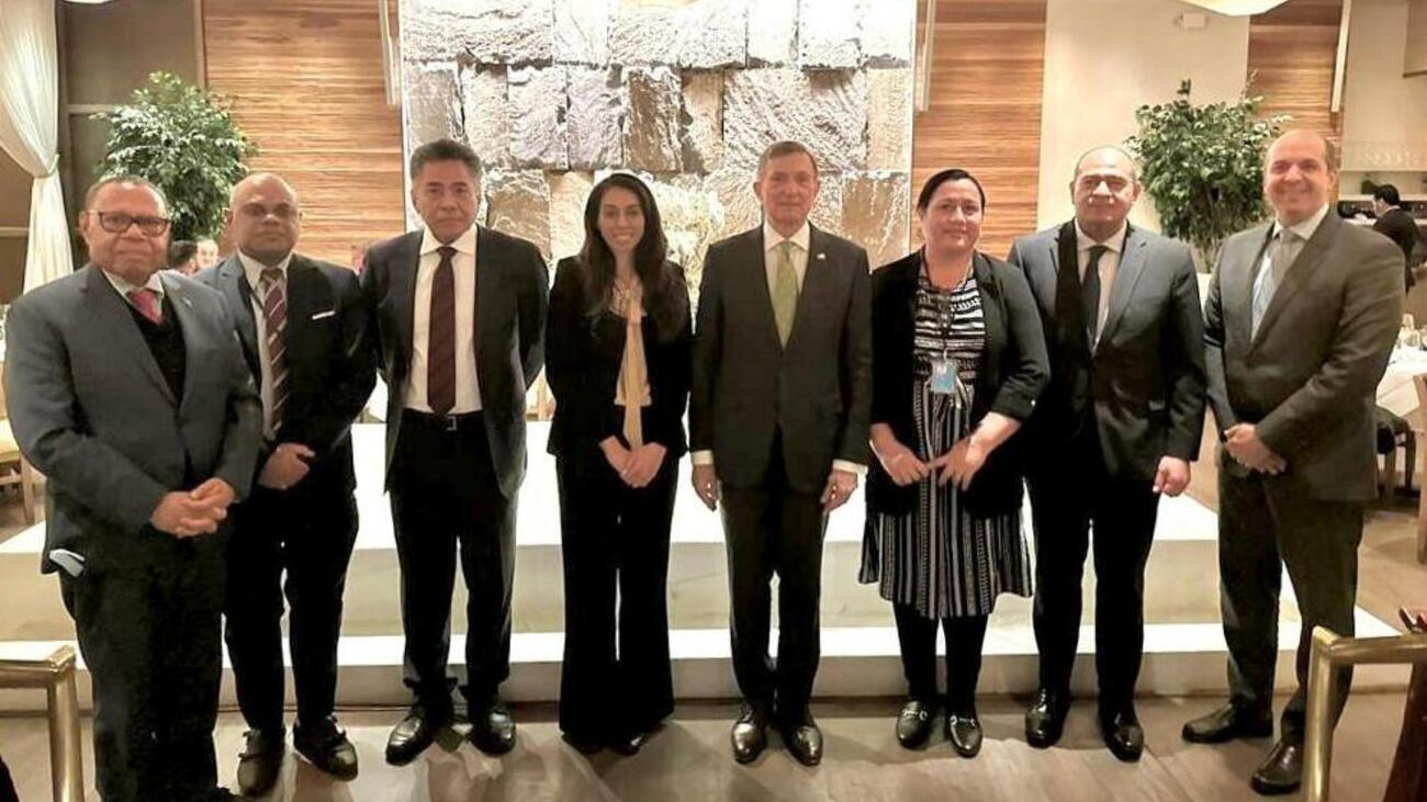 Canciller Roberto Álvarez ofrece almuerzo a miembros de los Pequeños Estados Insulares en Desarrollo del Pacífico