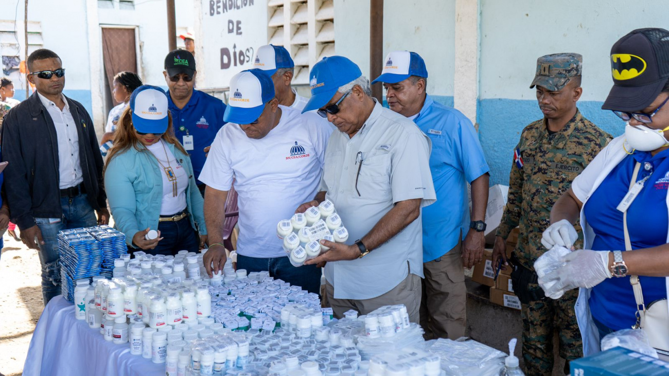 Operativos médicos en los bateyes de San Pedro