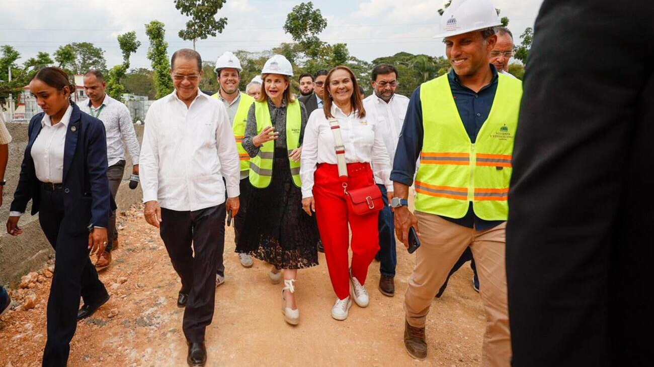 Vicepresidenta Raquel Peña supervisa obras en San Francisco de Macorís