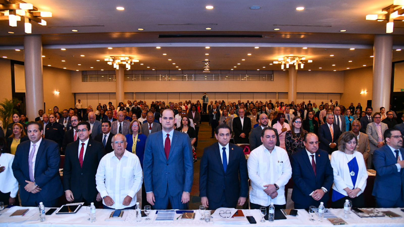 “Evaluación de la Respuesta y Mitigación de Impacto de la Pandemia COVID-19 en la República Dominicana"
