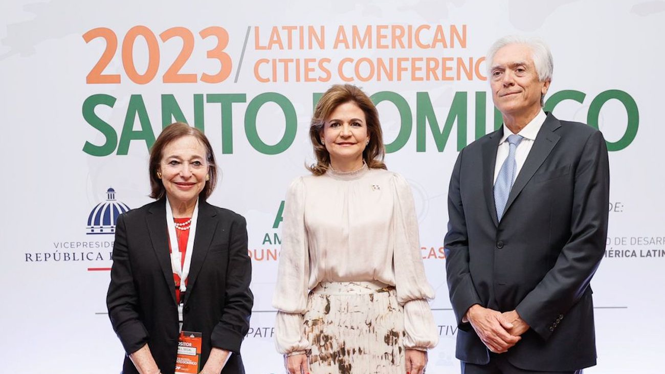 Vicepresidenta Raquel Peña