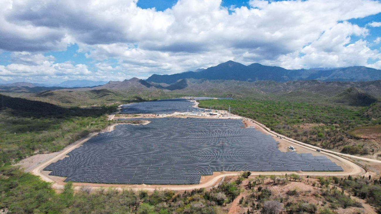 Toma aérea de la Planta Fotovoltaica Calabaza I