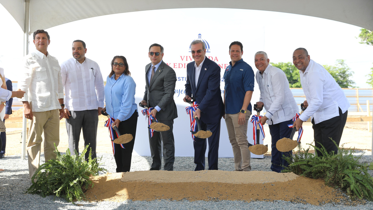 Presidente Abinader inicia trabajos construcción edificio Ciudad Judicial de SDO.