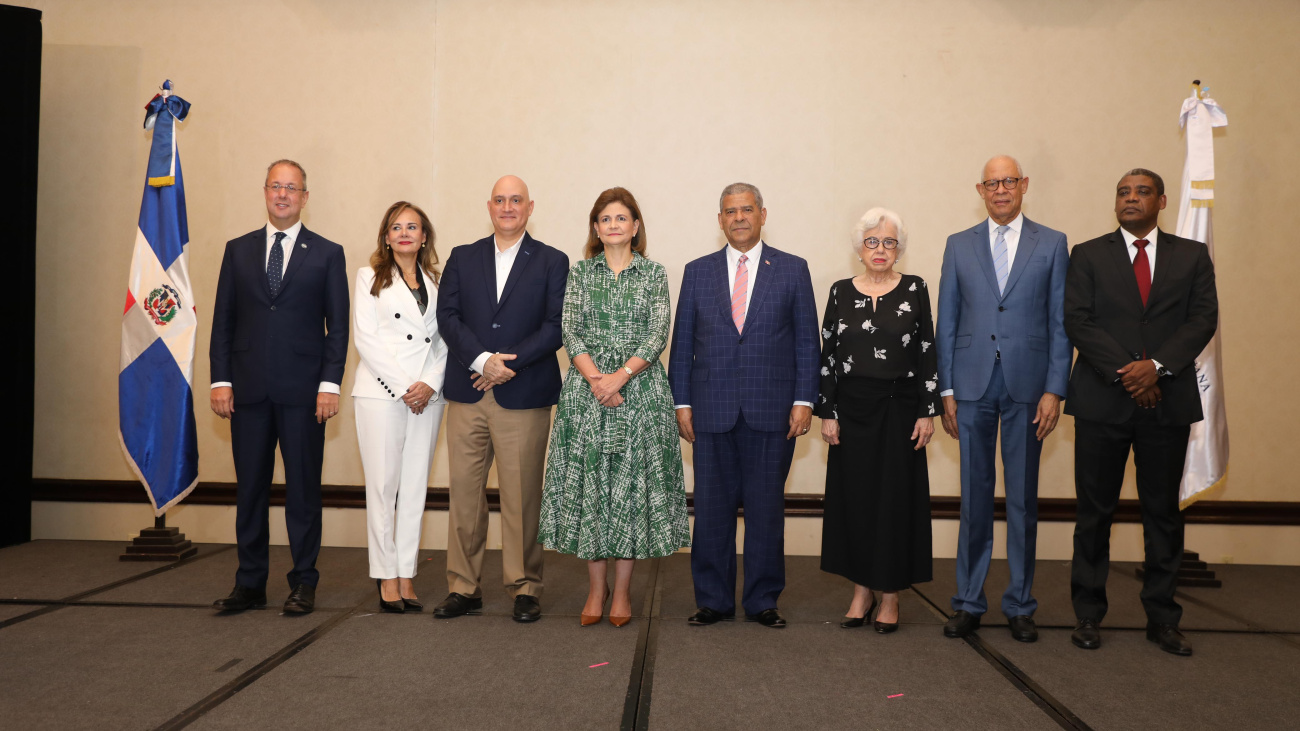 Vicepresidenta Raquel Peña dice proceso de reforma y modernización de la Administración Pública debe ser asumido como política de Estado