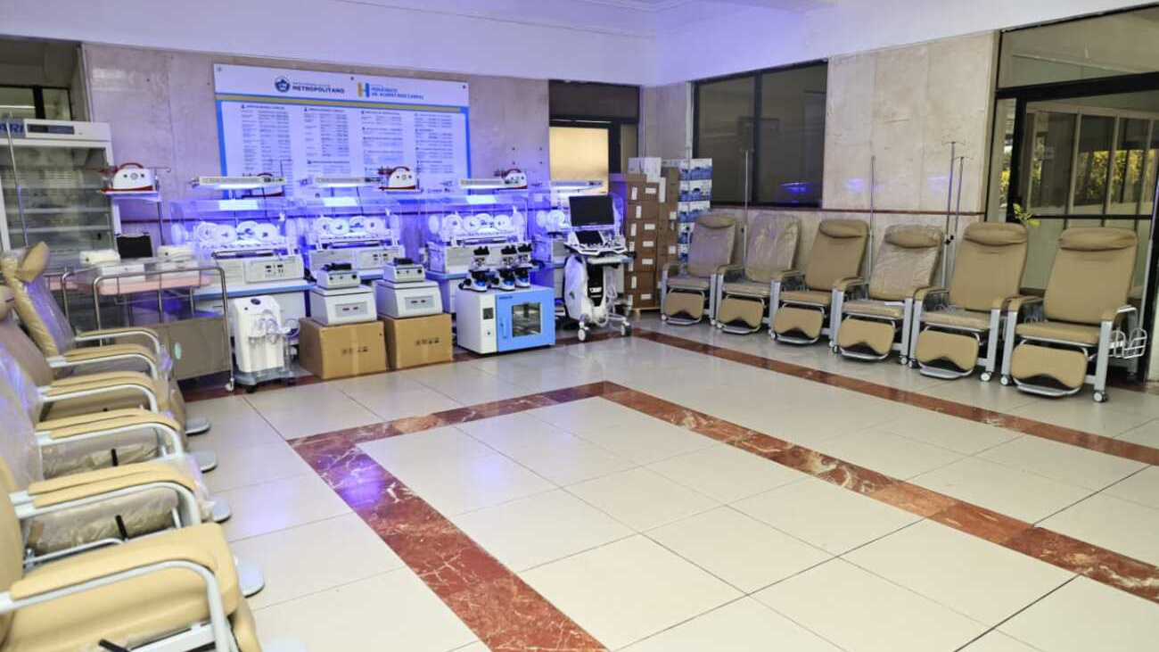 SNS fortalece servicios del Hospital Robert Reid Cabral con entrega de equipos valorados en más de 9 millones de pesos