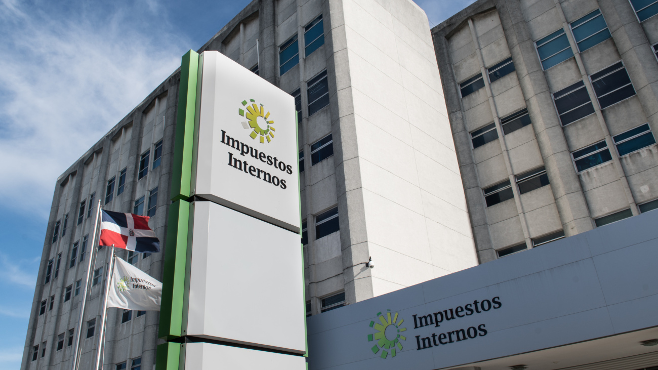 DGII anuncia este año el marbete se podrá renovar a través de aplicación móvil