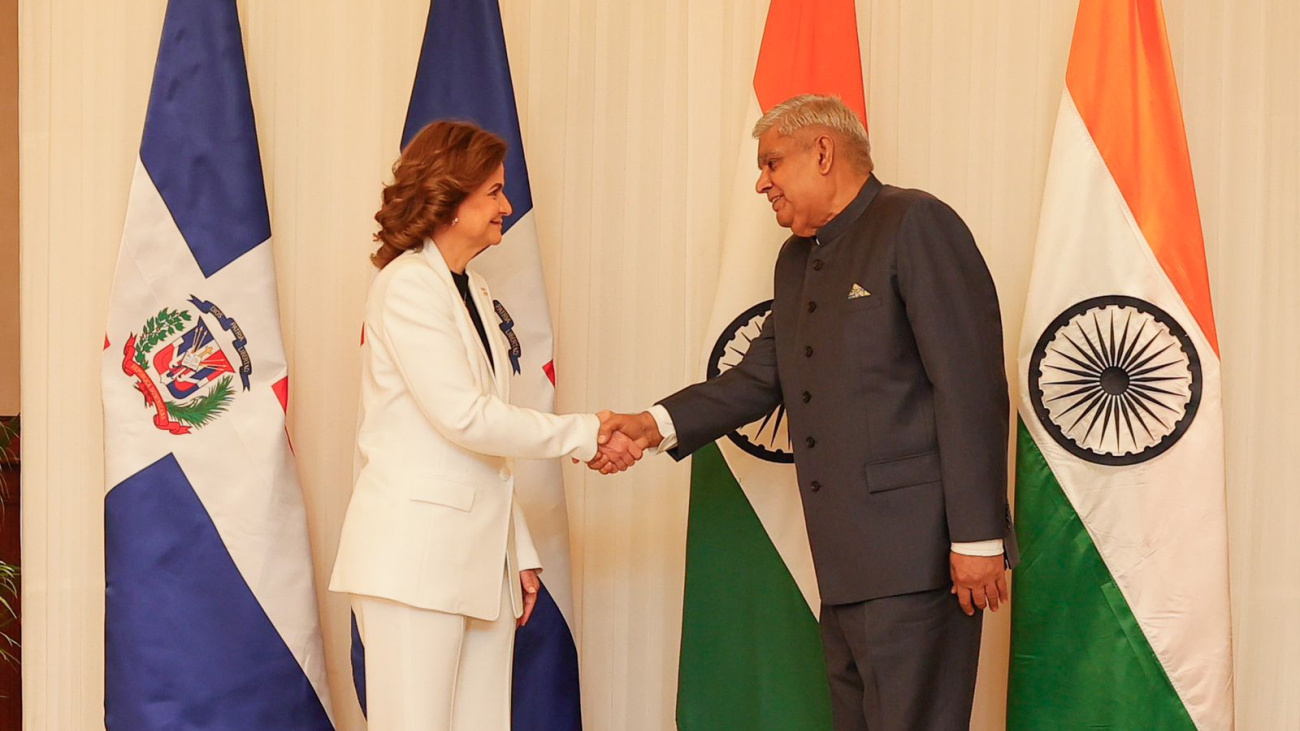Encuentro entre el Vicepresidente de la República de la India y la Vicepresidenta de la República Dominicana