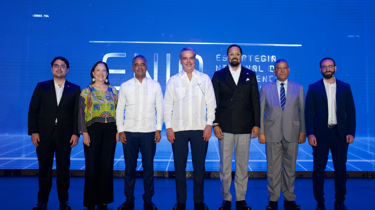 Presidente Luis Abinader encabeza lanzamiento de Estrategia Nacional de Inteligencia Artificial