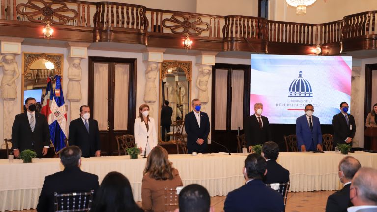 Presidente Abinader con el sector privado 