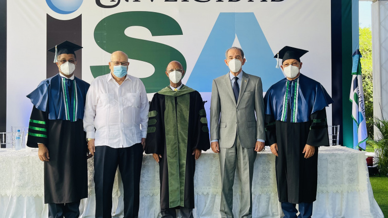 Gobierno auspiciará construcción centro regional universitario de la Universidad Isa en comunidad de Bohechío